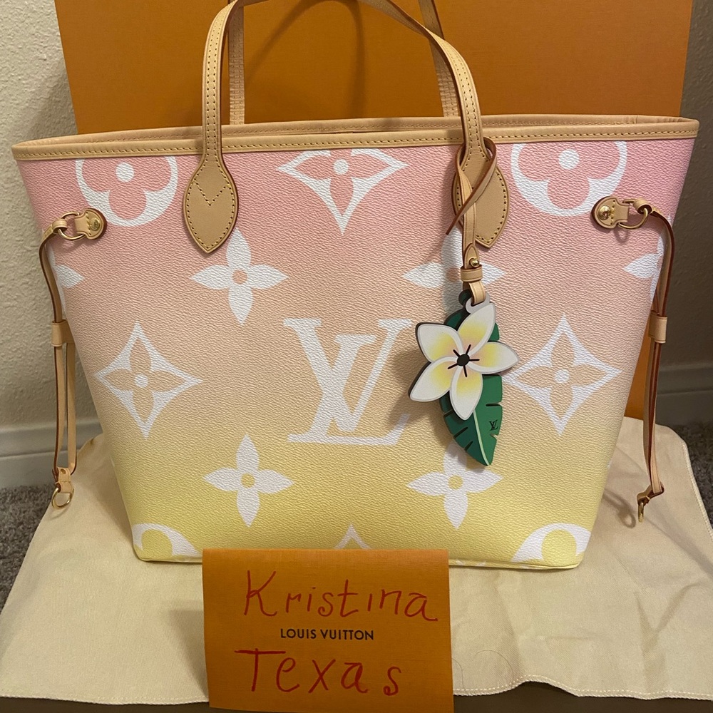 ❌SOLD❌Neverfull Mm by the pool collection